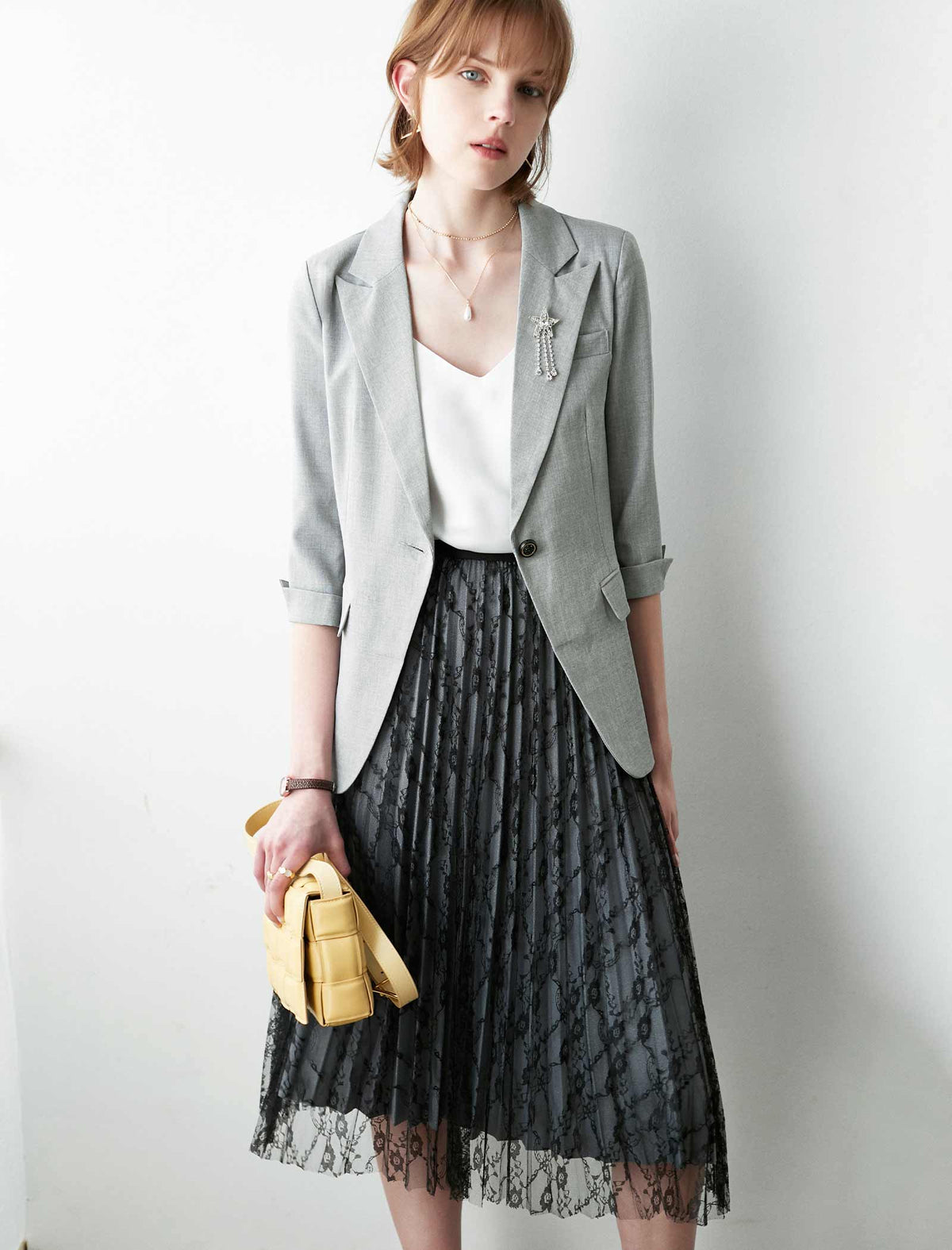 Elegant Lace Pleated A-Line Skirt