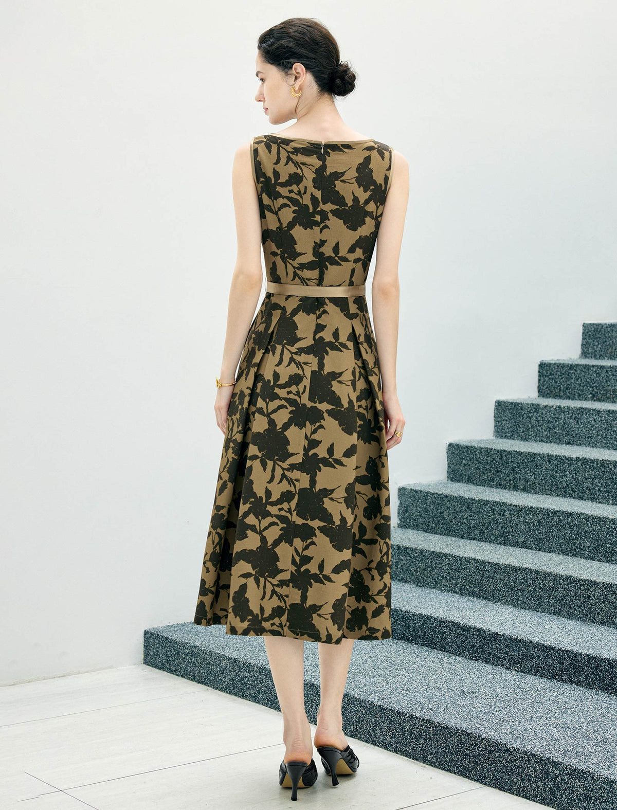 Sleeveless Floral Print Belted Midi A‑Line Dress