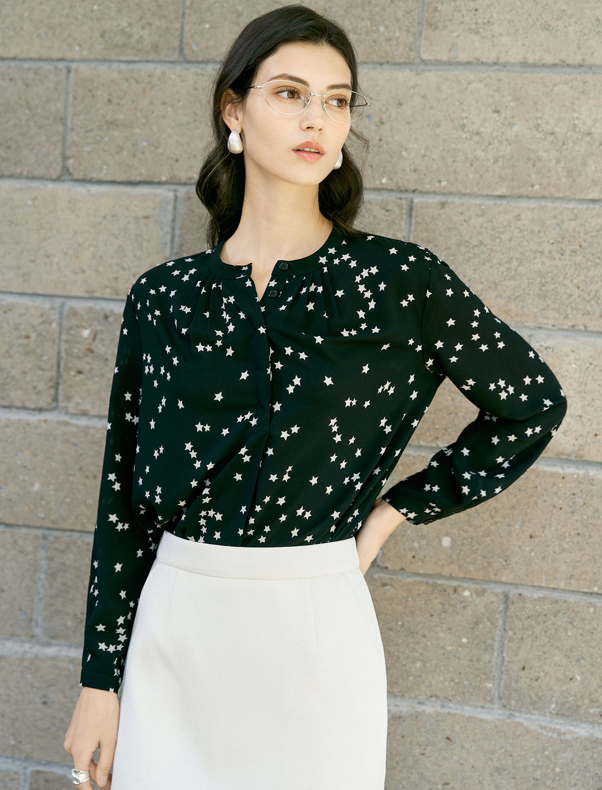 Star Print Mandarin Collar Blouse