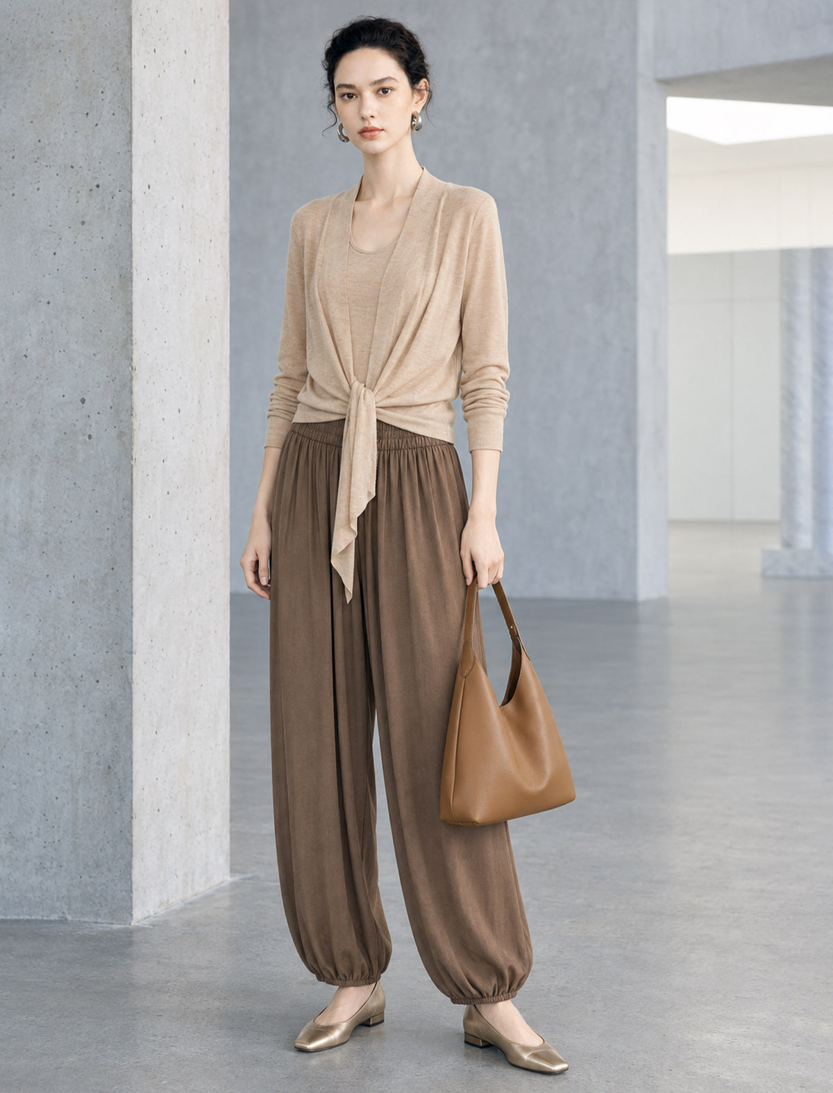 Draped Wool-Blend Ruched Waistband Lantern Pants