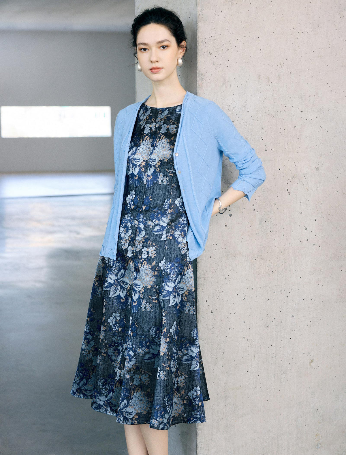 Sleeveless Floral Print Fit-and-Flare Midi Dress