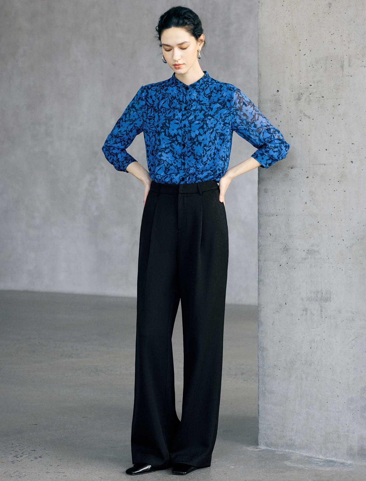 Blue Floral Print Tie Neck Long Sleeve Chiffon Blouse