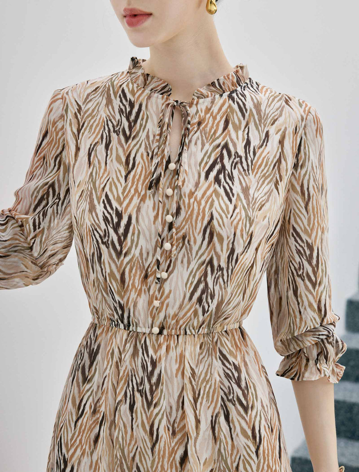 Floral Print Tie Neck Long Sleeve Midi Dress