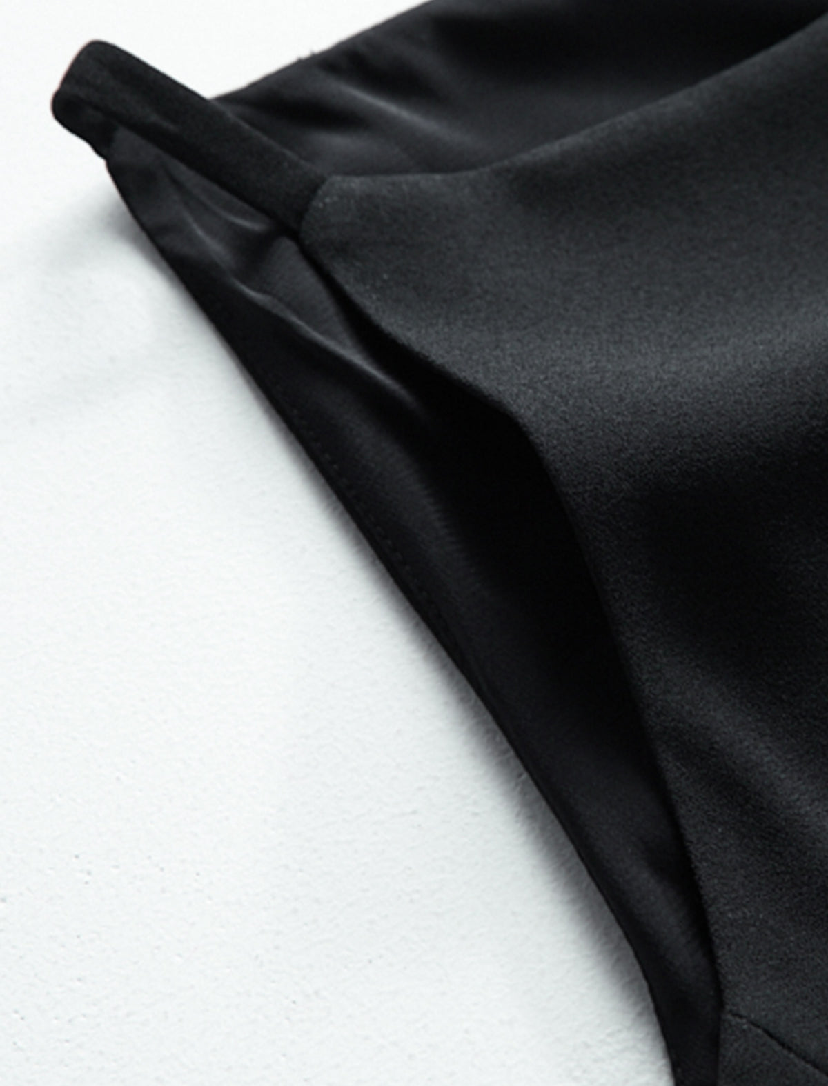 Black Boat Neck Sleeveless Midi Dress