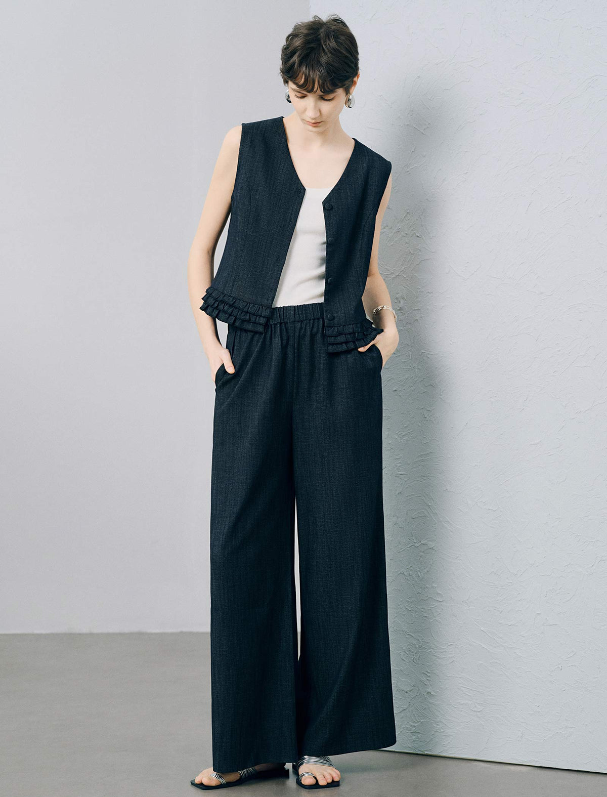 Dark Denim Look Sleeveless Ruffle Hem Vest
