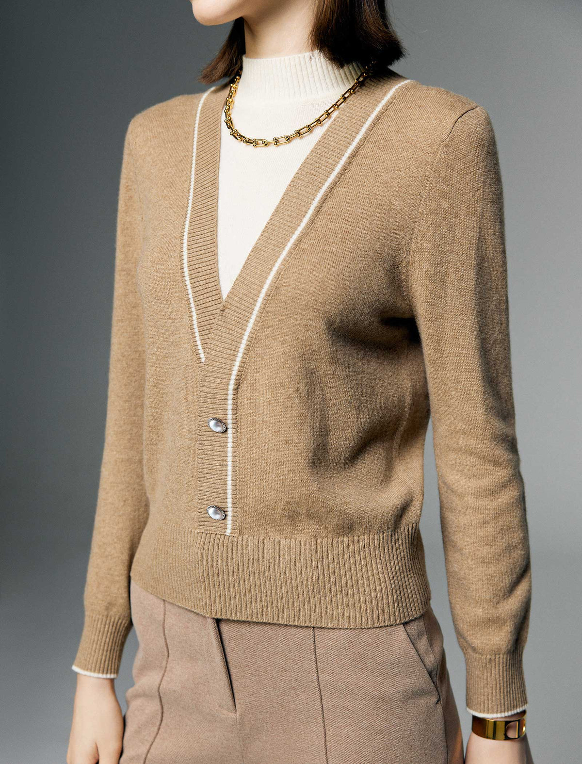 Contrast Trim V-Neck Layered Knit Cardigan