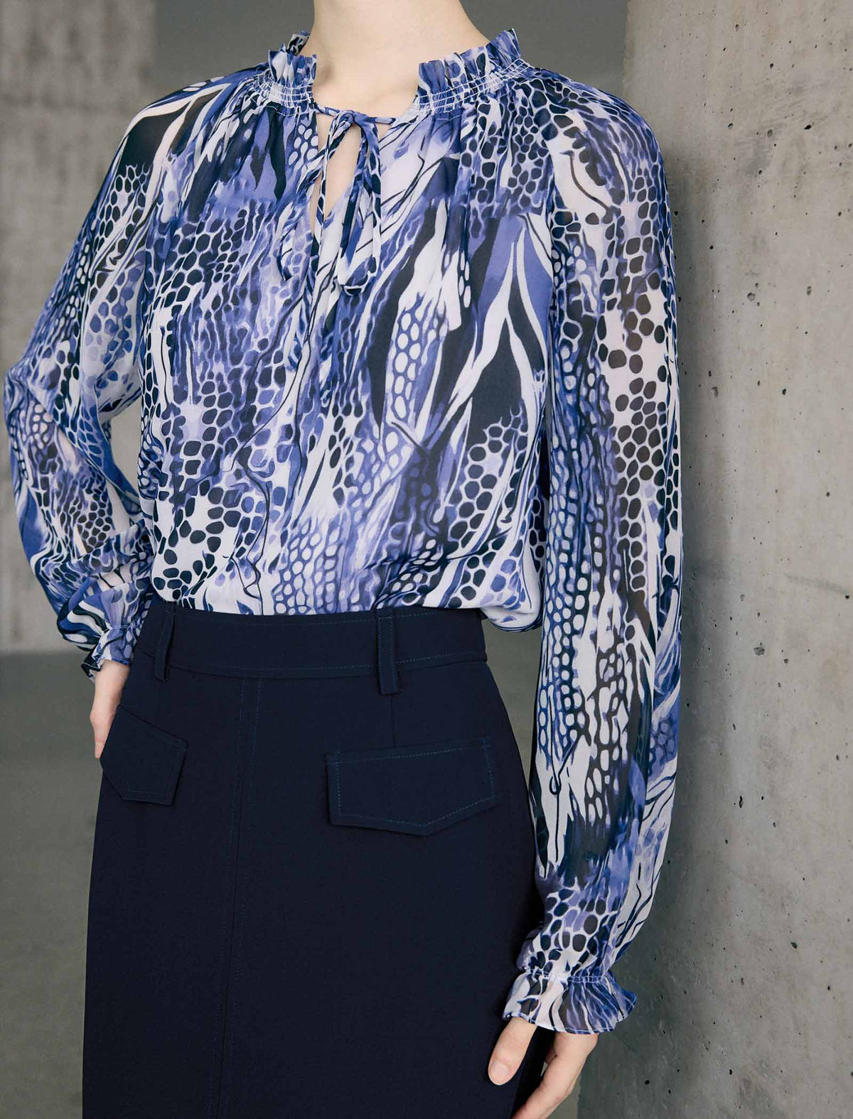Abstract Floral Print Long Sleeve Office Blouse