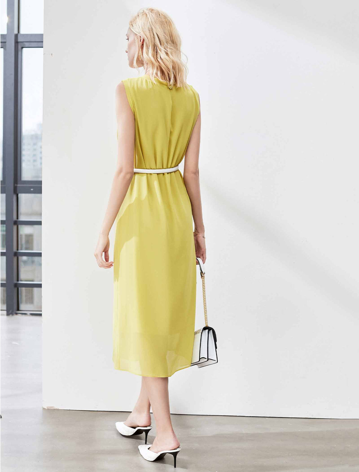 Effortless Crew Neck Shift Dress
