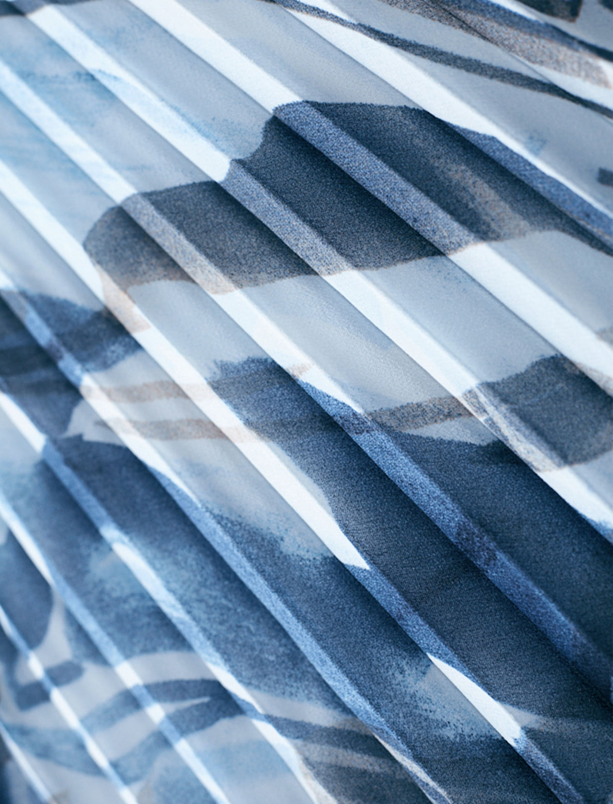 Blue Abstract Print Pleated Midi Skirt