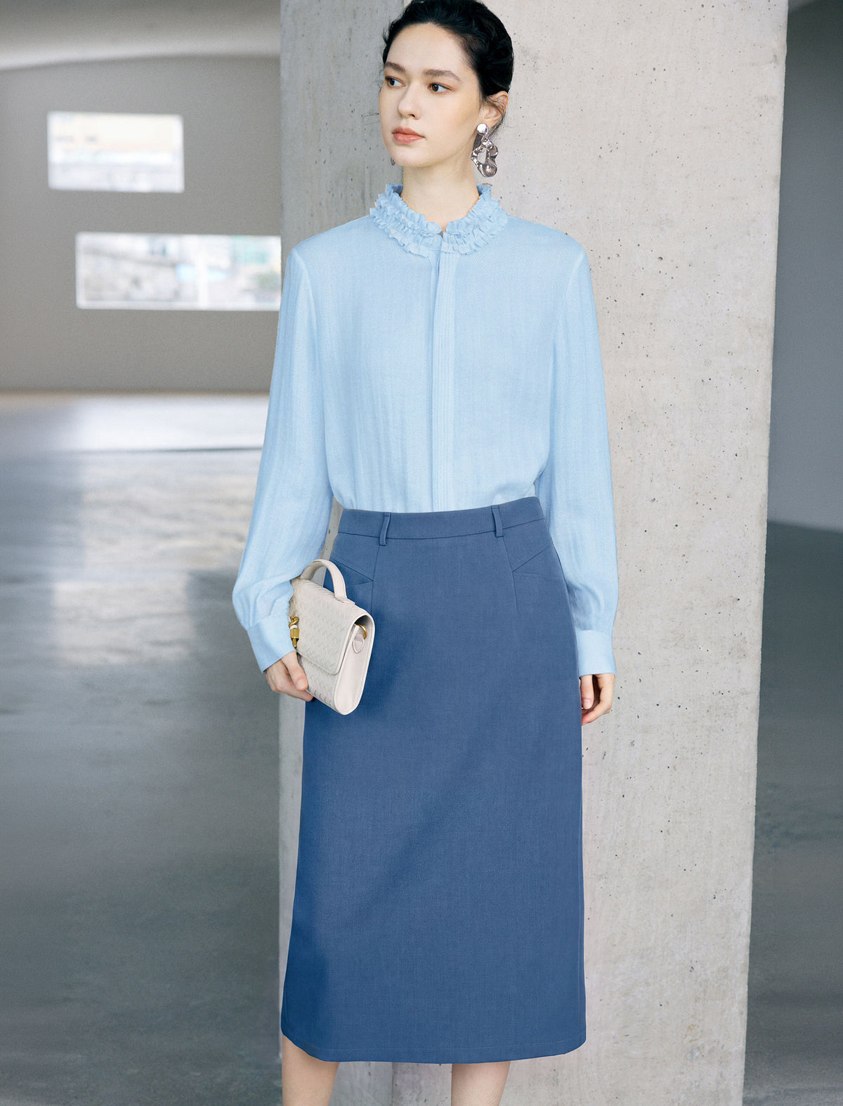 Structured Midi Pencil Skirt