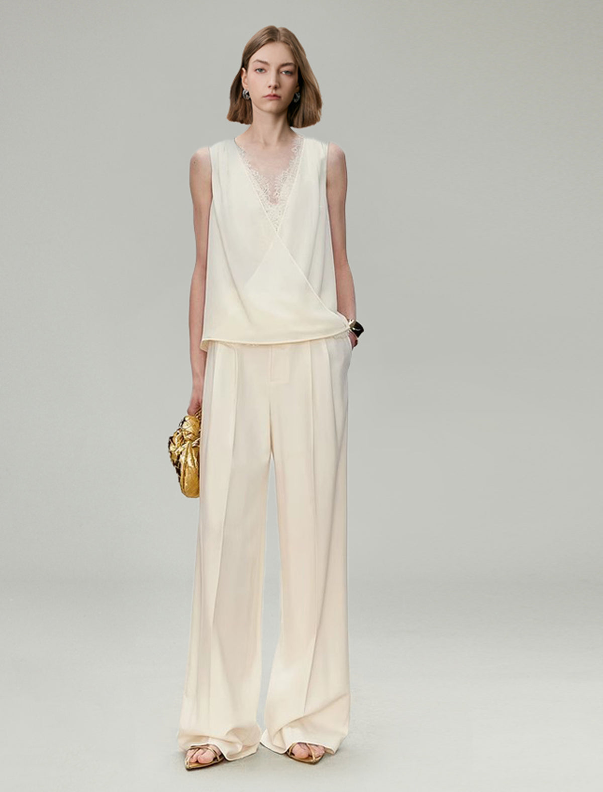 Lace Trim V-Neck Sleeveless Top