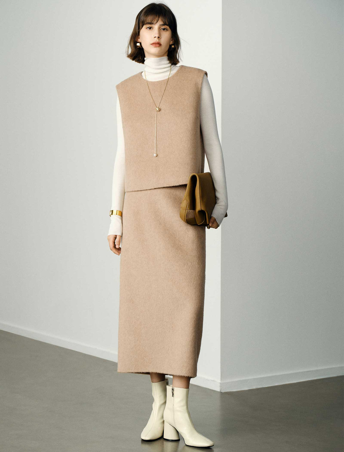 100% Wool Turtleneck Slim-Fit Knit Top