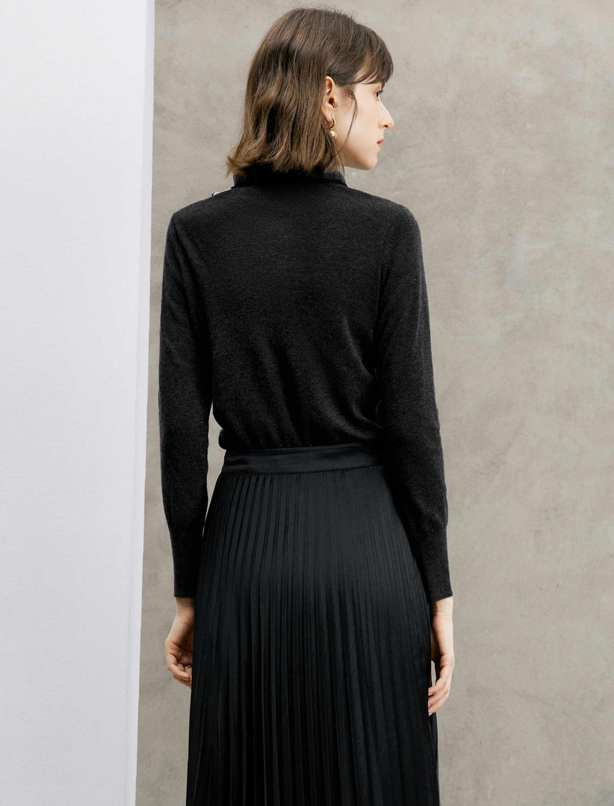 Lace Trim Knit Blouse