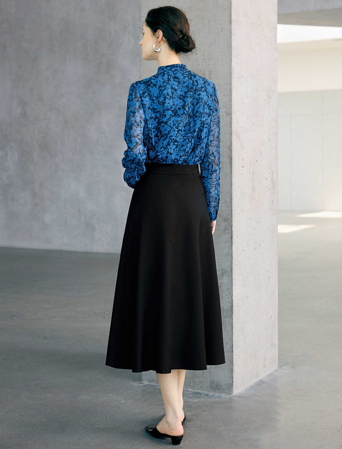 Blue Floral Print Tie Neck Long Sleeve Chiffon Blouse