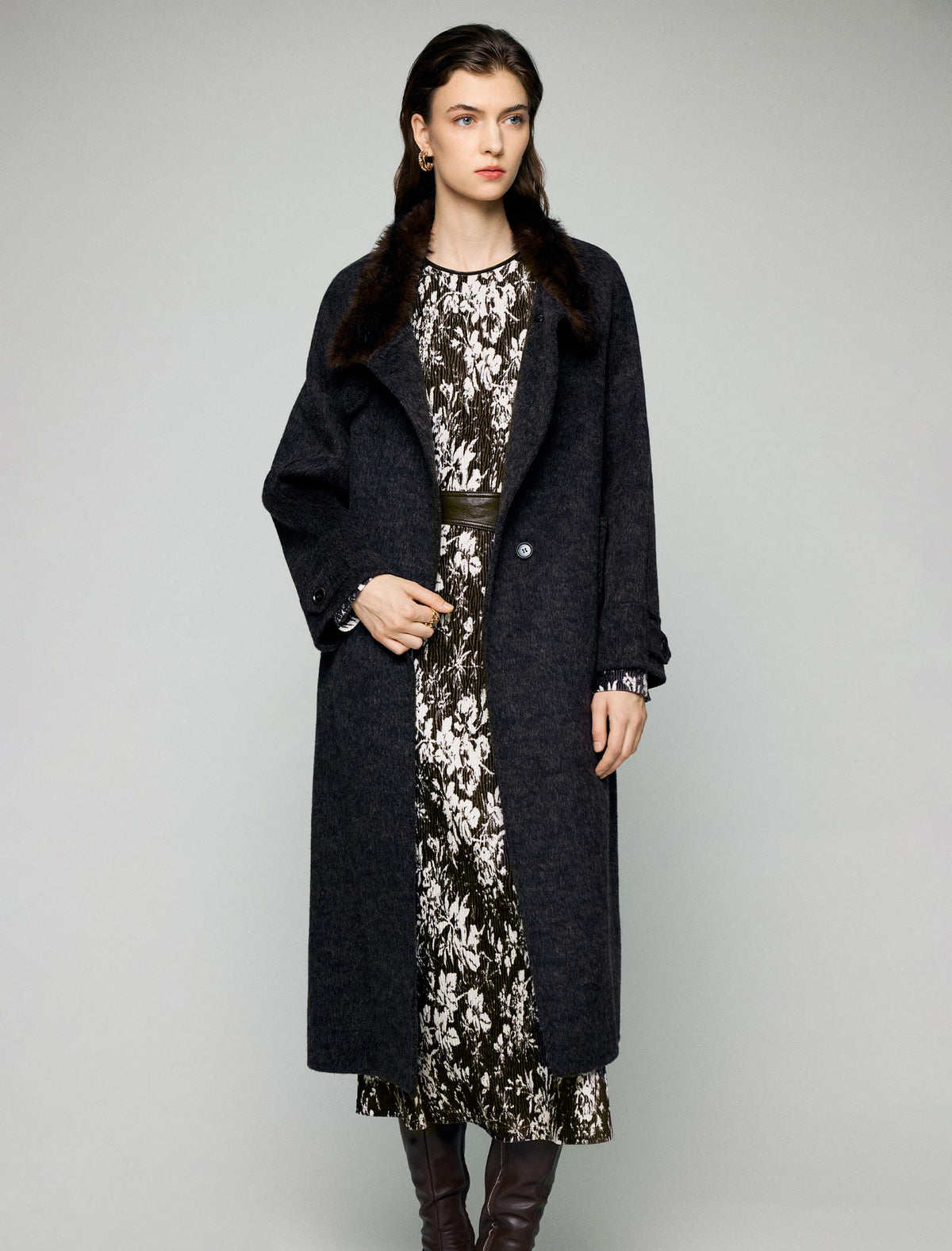 Floral Print Crewneck Belted Fitted Midi Dress