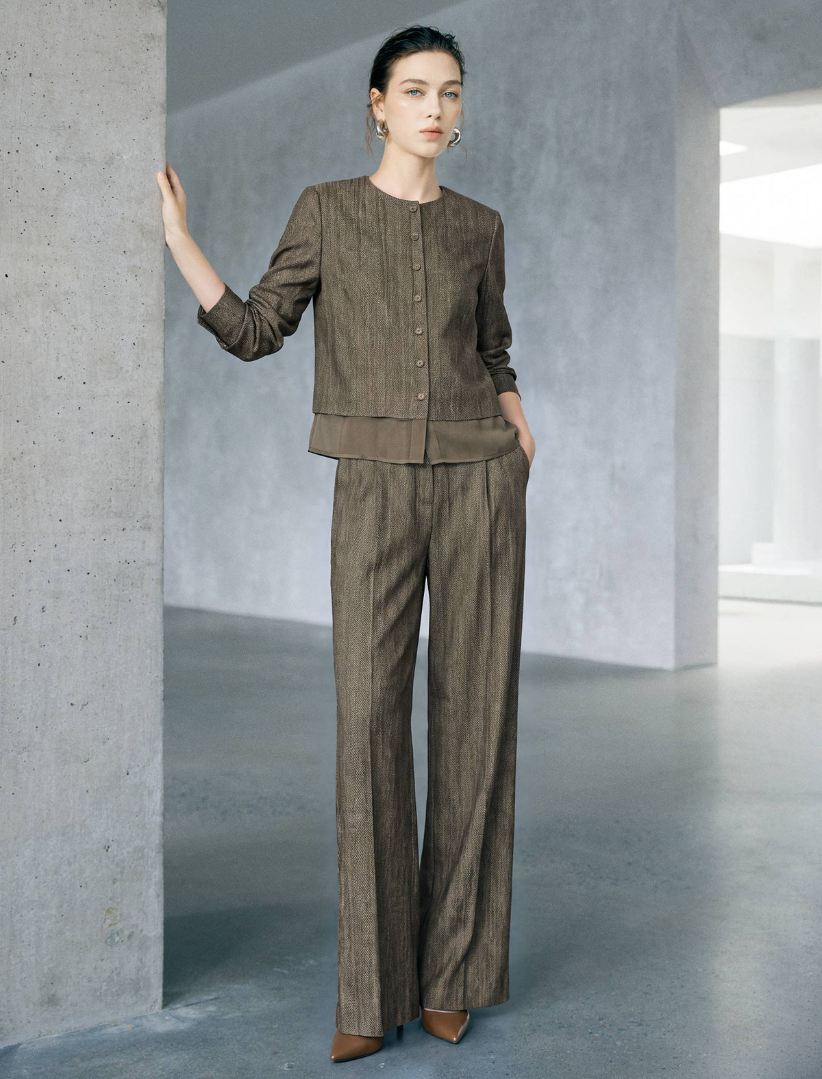 Front Pleated Wide Leg Pockets Detail Casual Pants