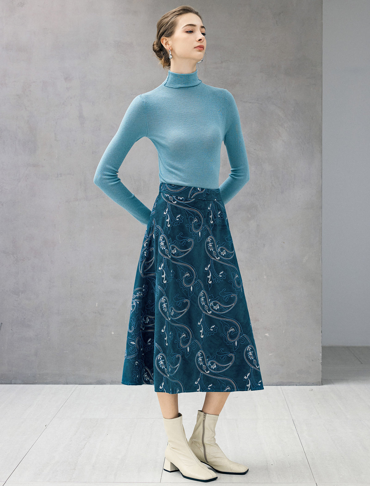 Embroidered Paisley High-Waist A-Line Midi Skirt