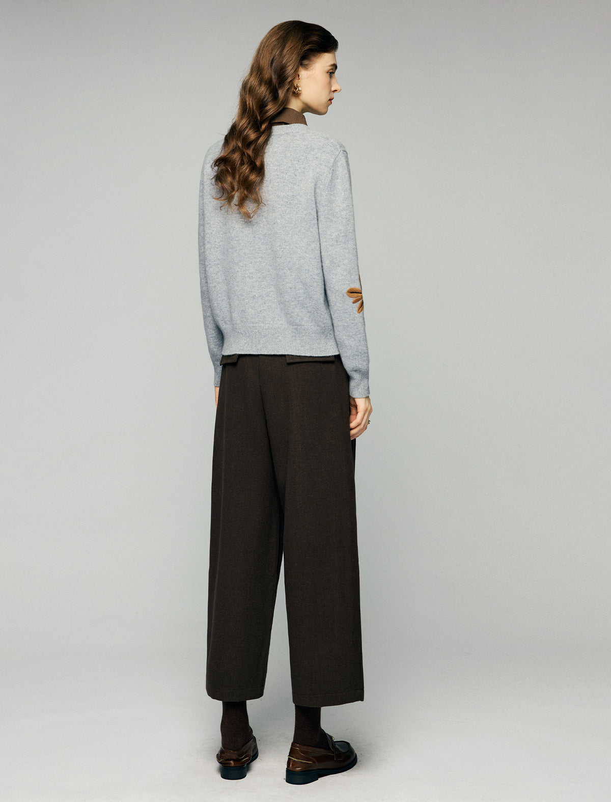 100% Wool Embroidered Floral Crewneck Relaxed Sweater