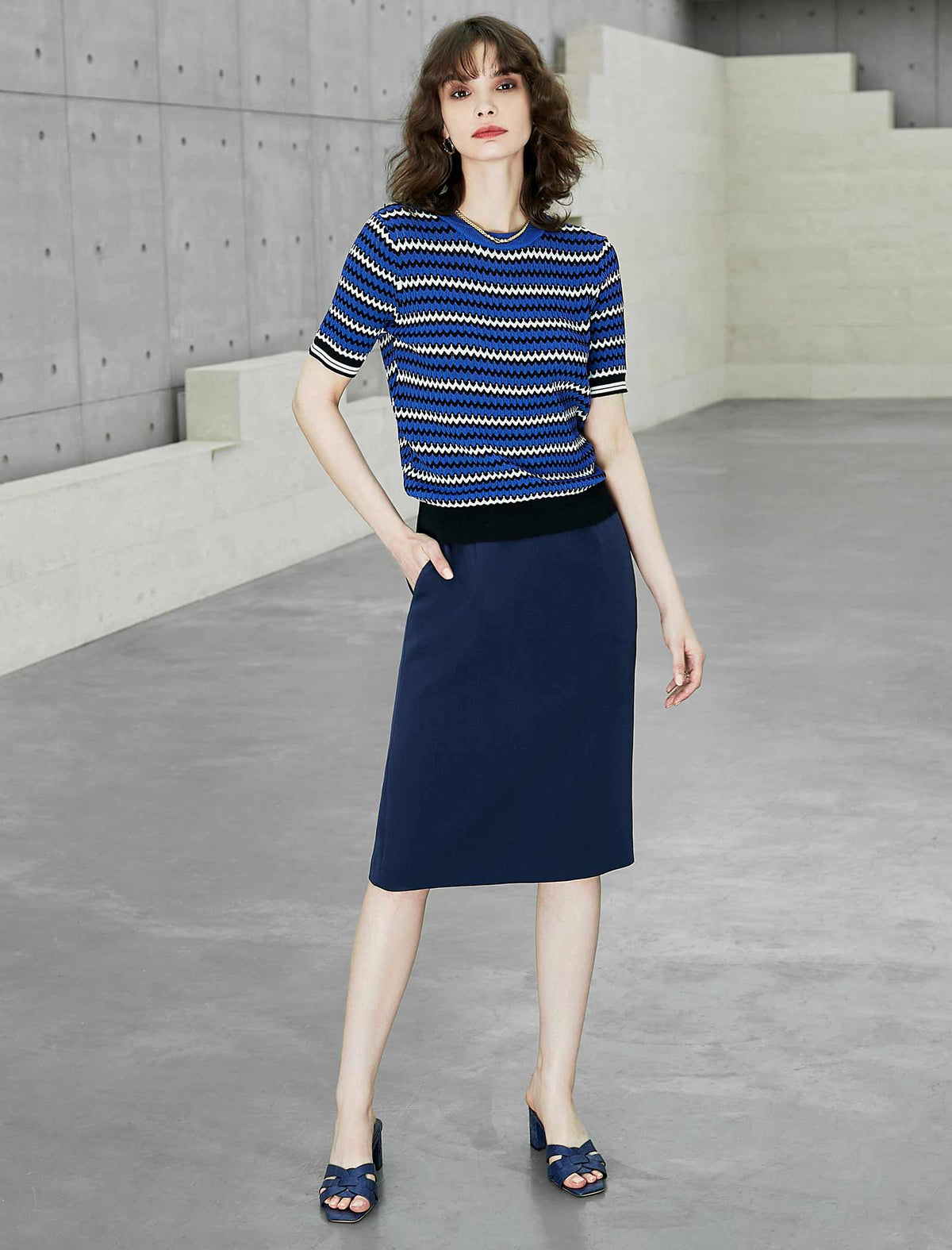 Minimal Pencil Skirt