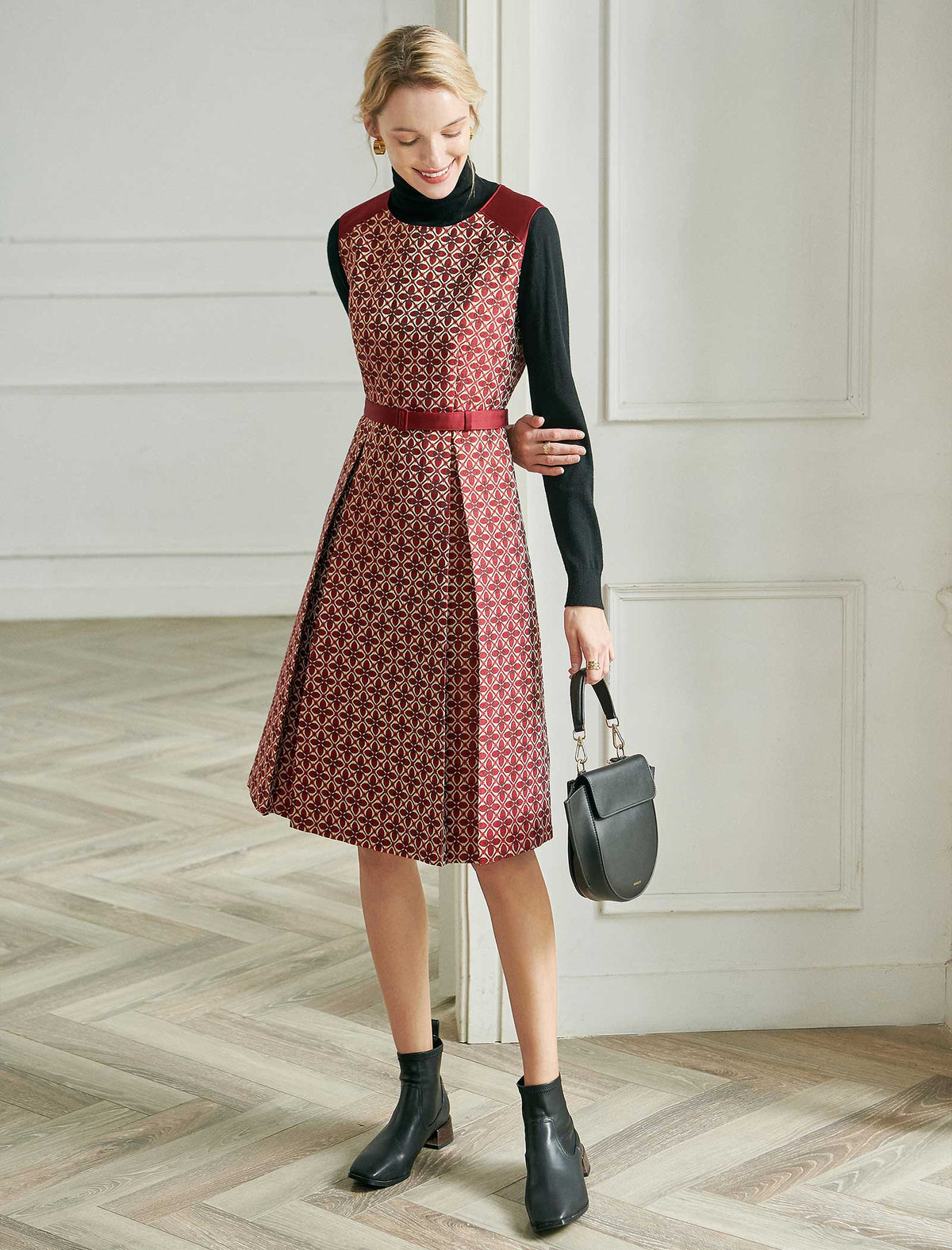 Sleeveless Geometric Jacquard Dress