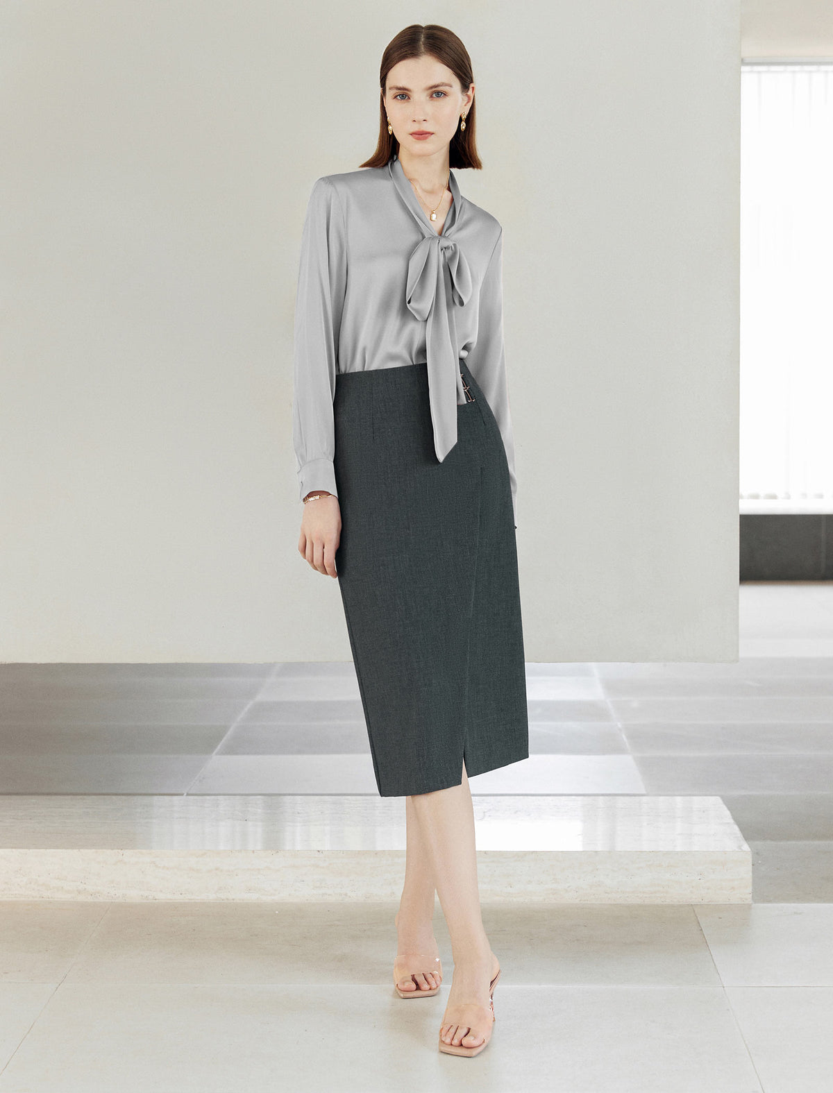 Mulberry Silk Bow Tie V-Neck Shirt