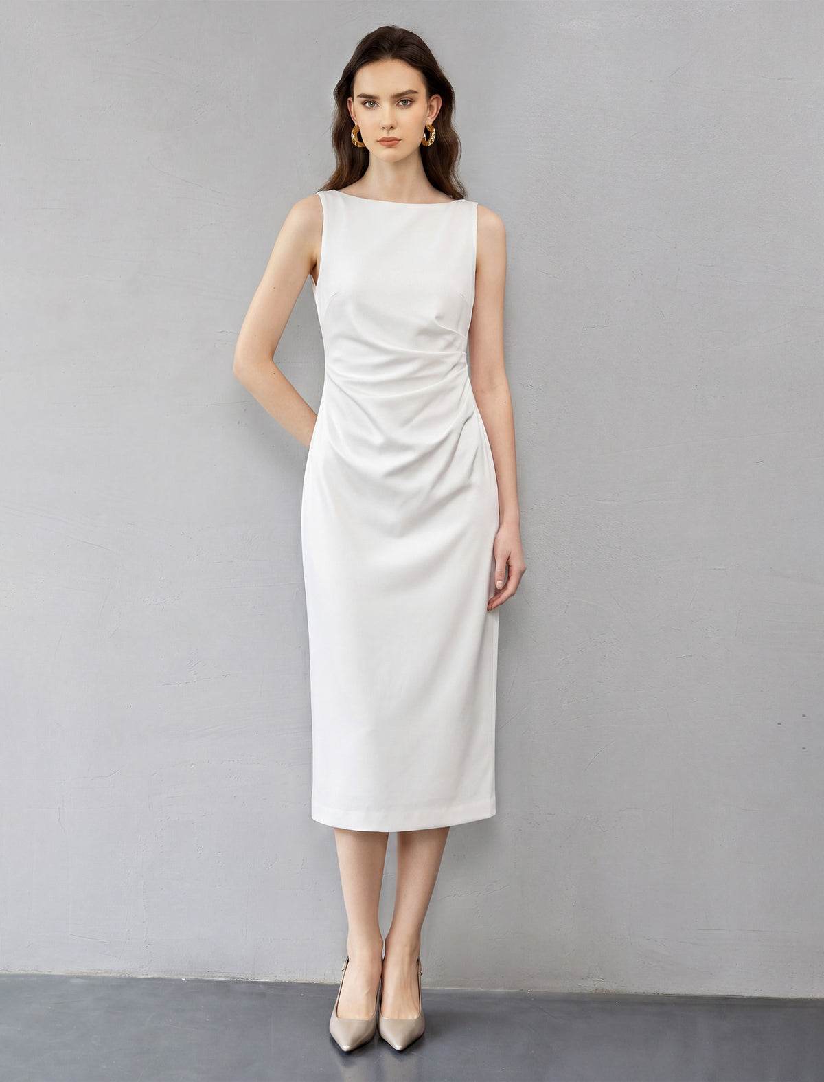 Exquisite Sleeveless Evening Gown