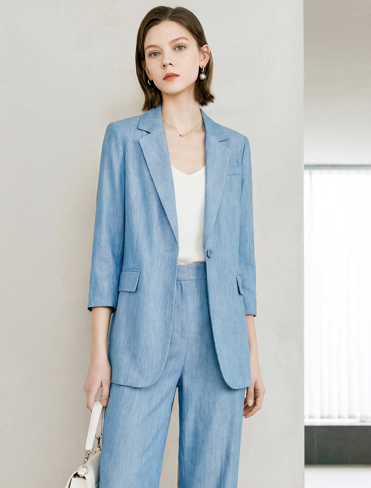 Lightweight Linen-Blend 3/4 Sleeve Blazer