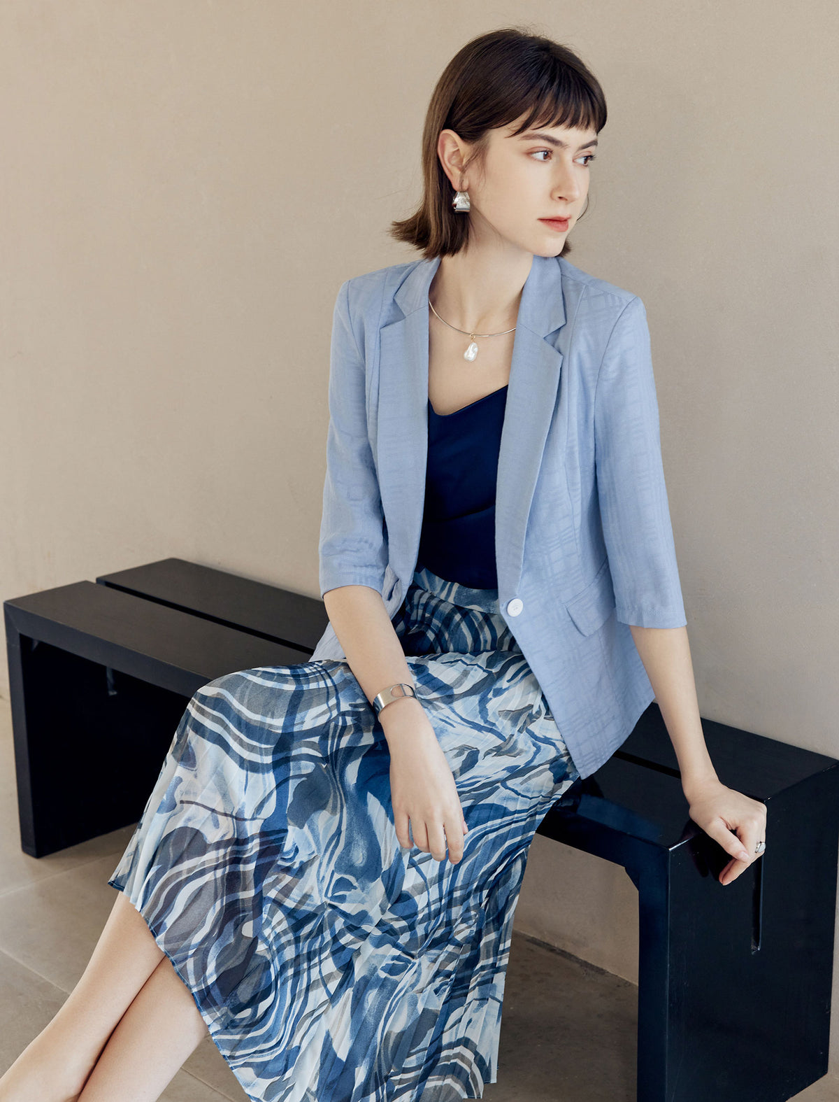 Three-Quarter Sleeve Lapel Blazer