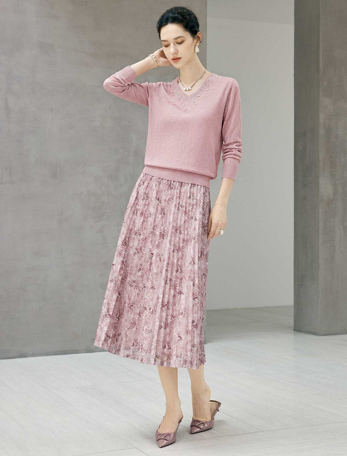 Wool Blend Round Neck Long Sleeve Sweater