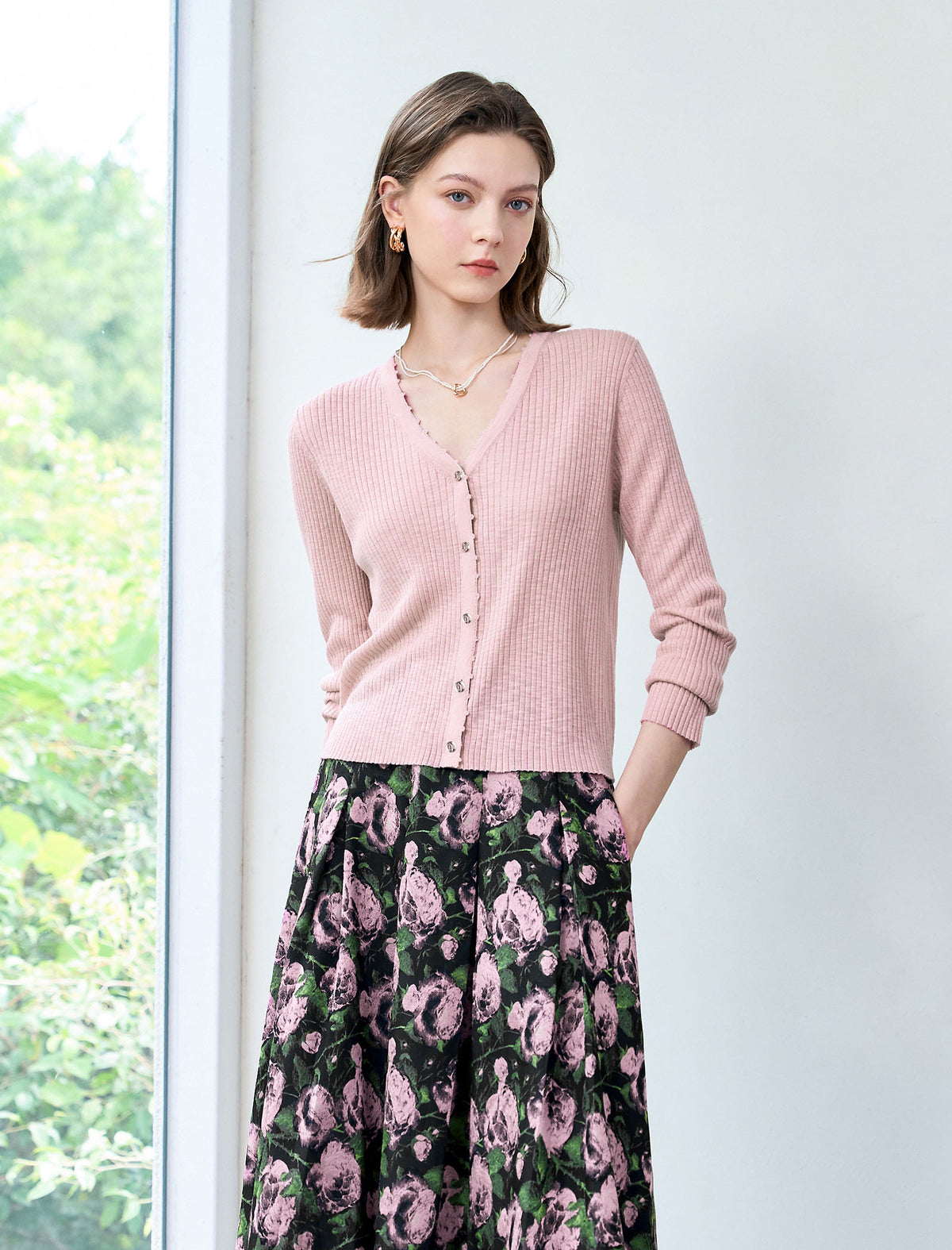 Ribbed Knit V-Neck Cardigan