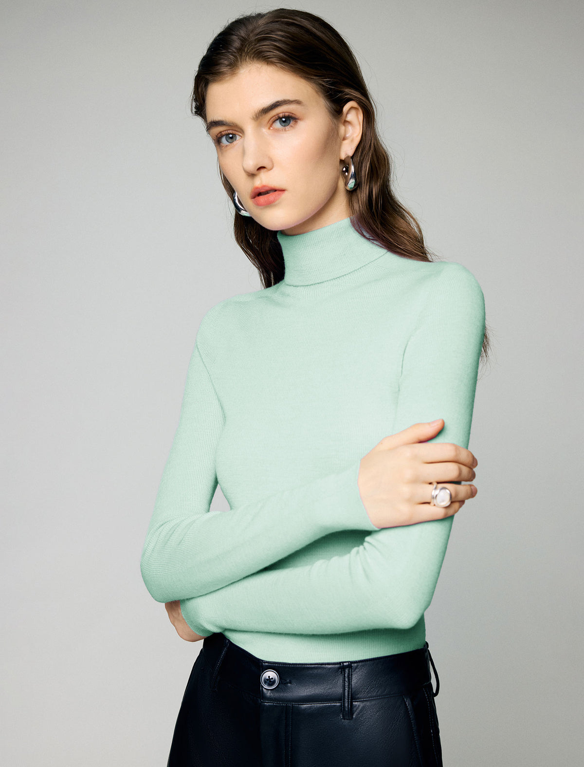 Wool Blend Fine Knit Ruched Turtleneck Long Sleeve Top