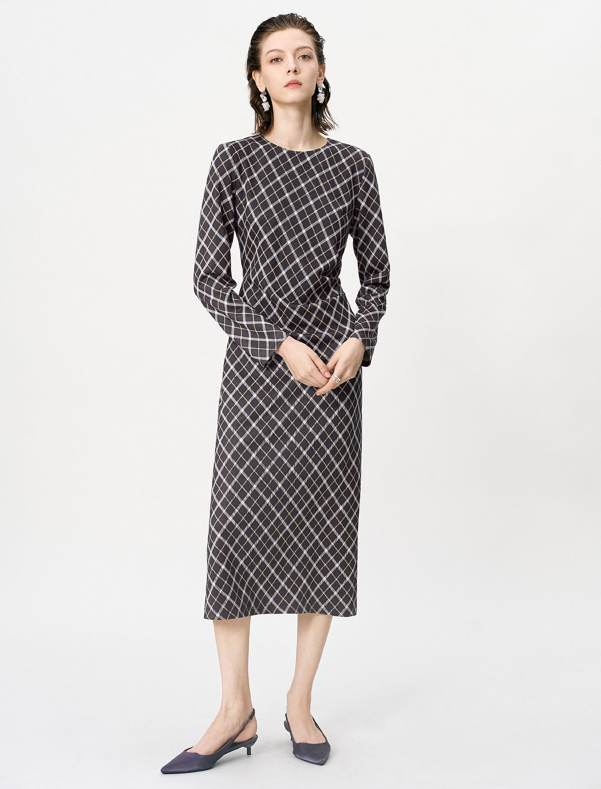 Diamond Plaid Long Sleeve Ruched-Waist Midi Dress