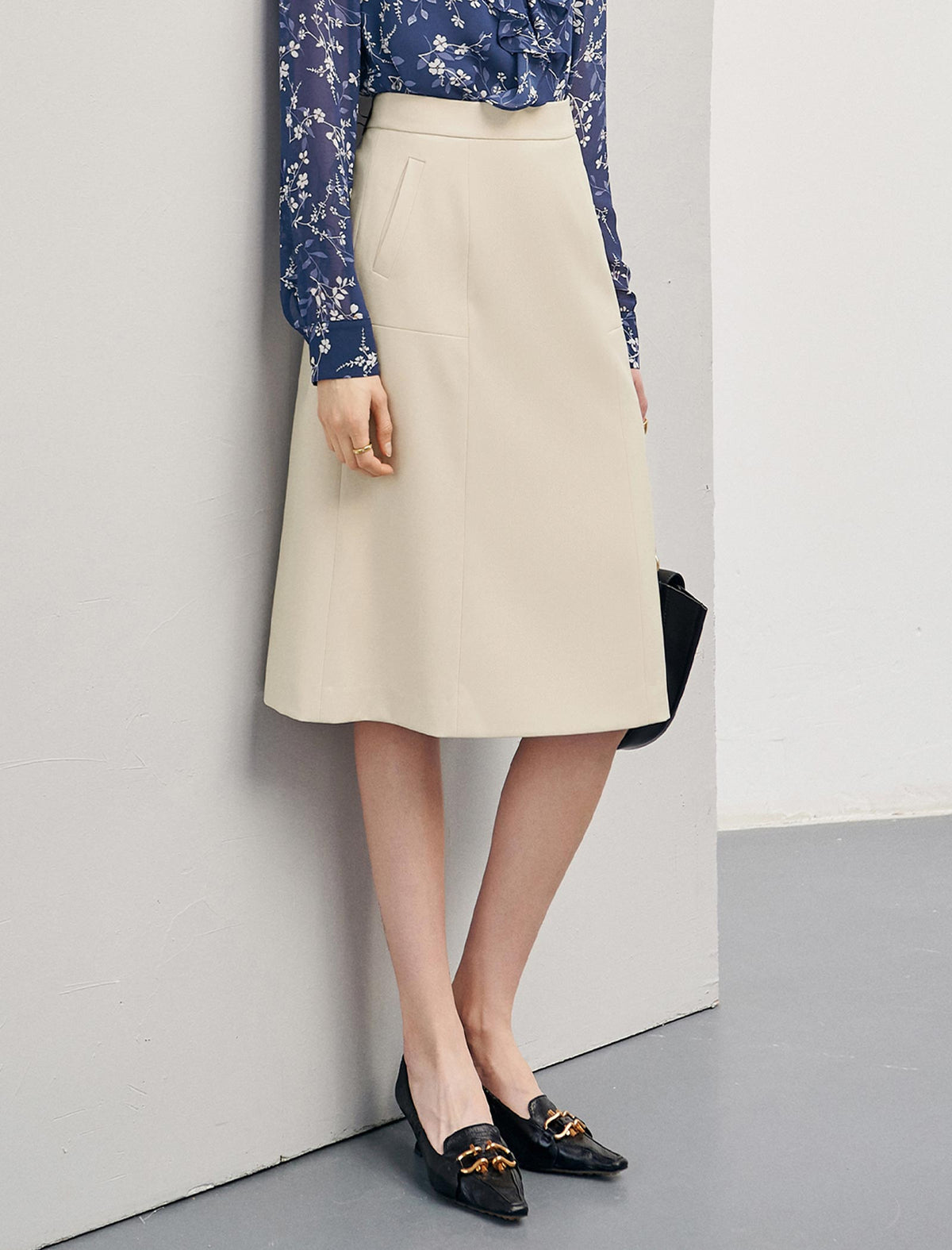 Solid Color Relaxed A-Line Skirt