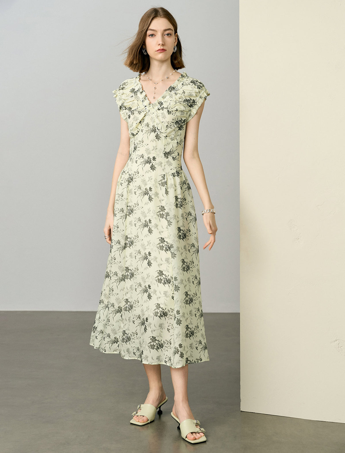 Floral Print Flutter-Sleeve Wrap Midi Dress