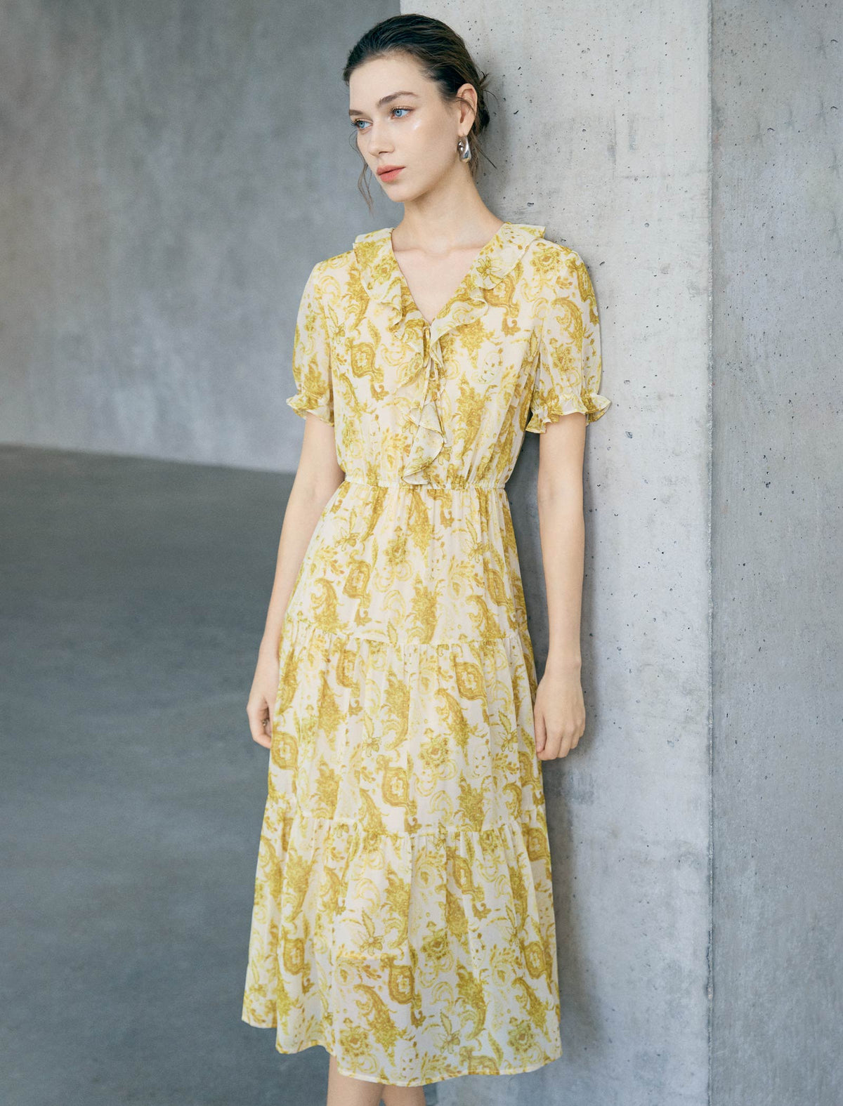 Golden Paisley Print Ruffled Tiered Midi Dress