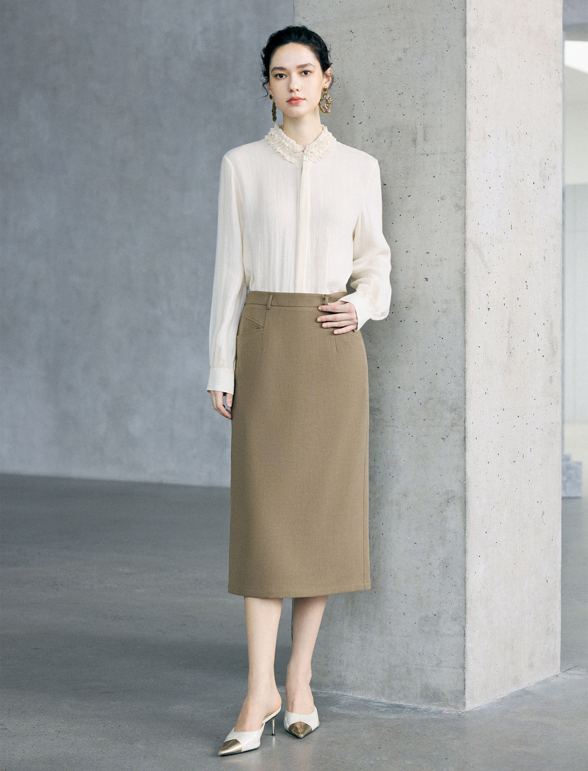 Structured Midi Pencil Skirt
