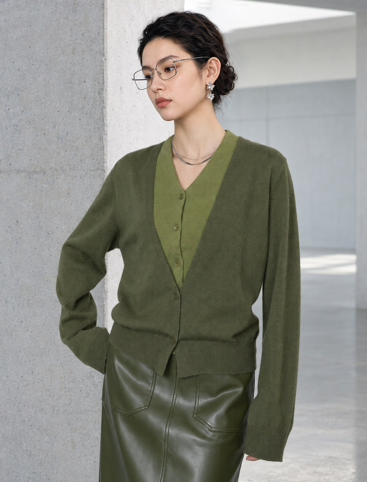 Two in one layered look V neck long-sleeve cardigan