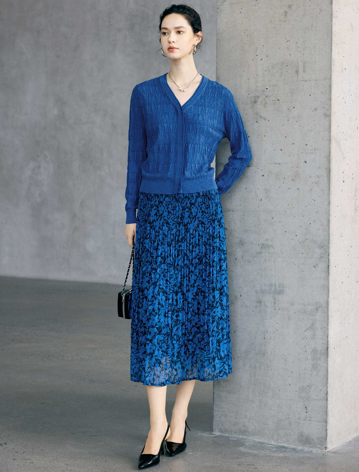 Abstract Print Pleated A-Line Midi Skirt