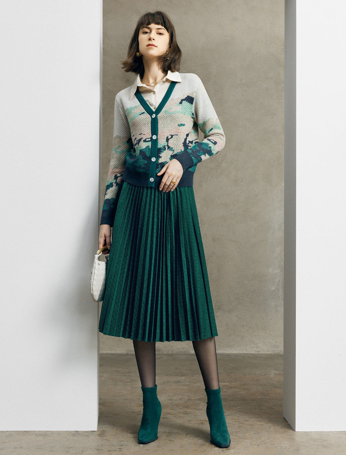 Pleated Velvet Textured Midi A Line Skirt