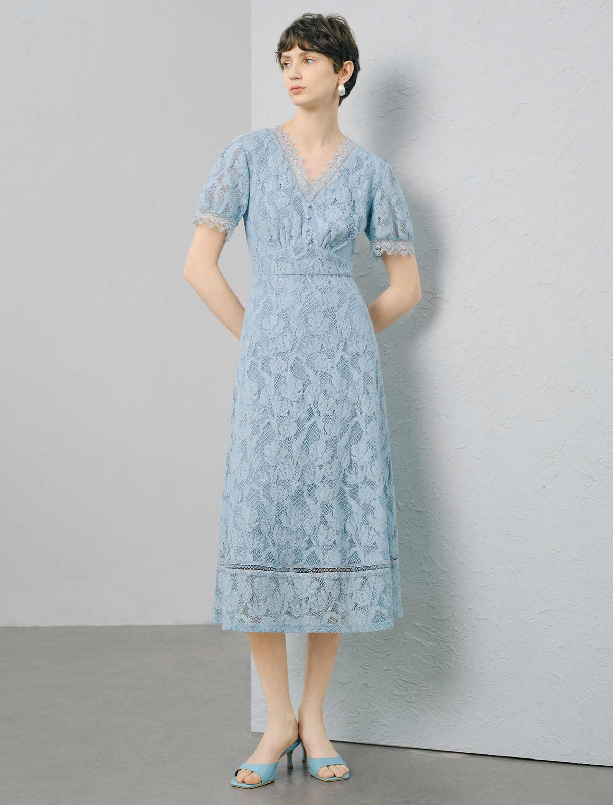 Blue Floral Lace V-Neck Midi Dress