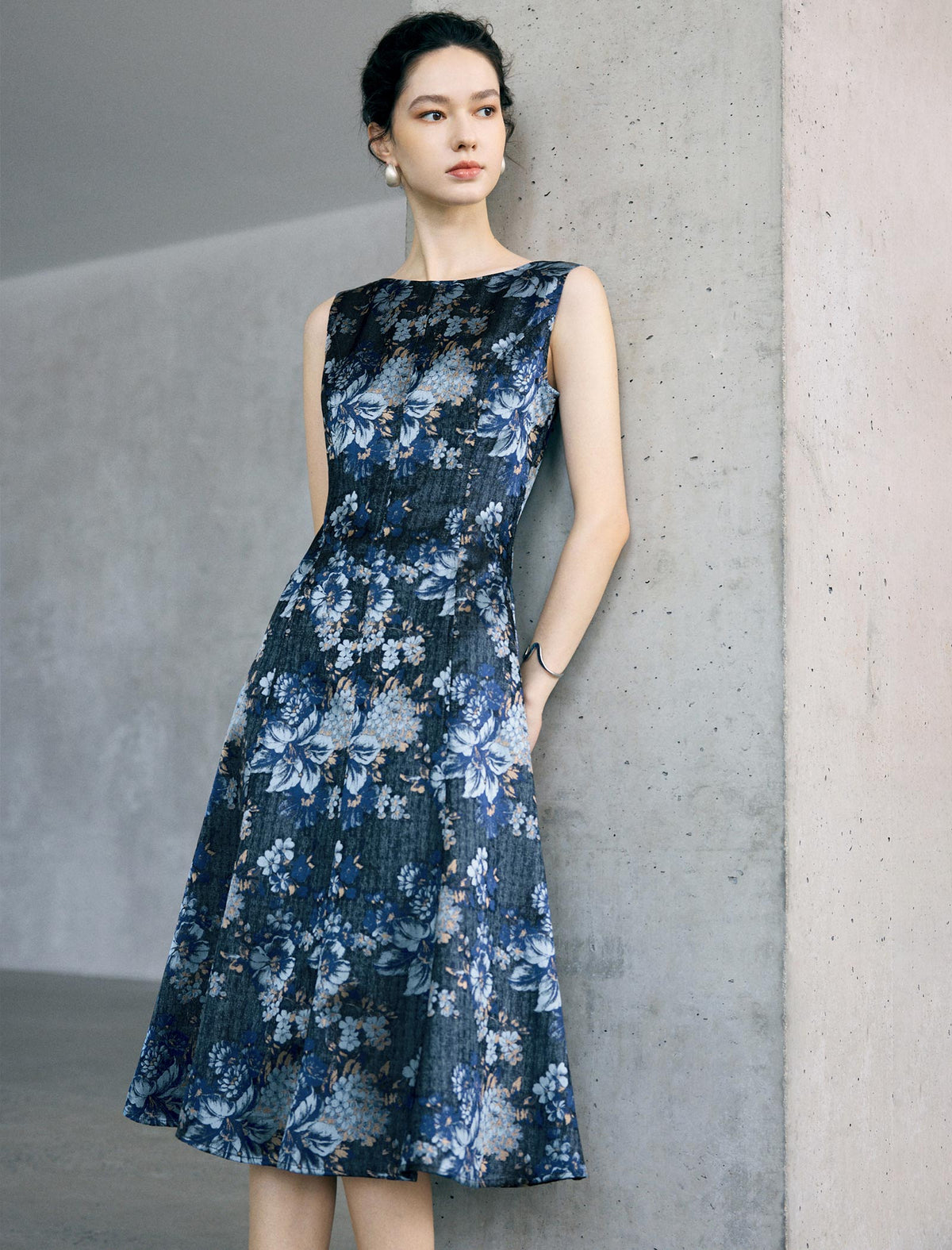 Sleeveless Floral Print Fit-and-Flare Midi Dress