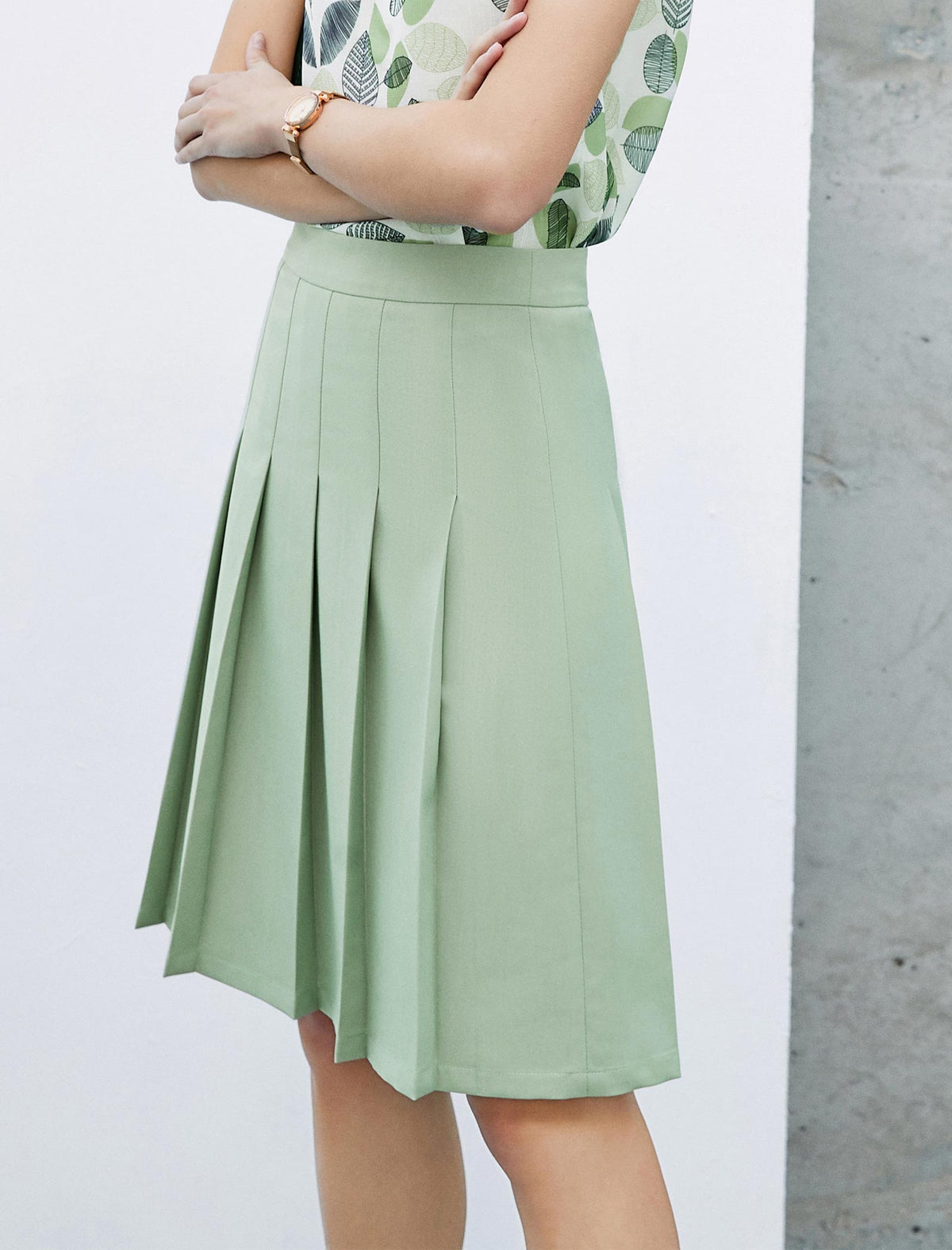 Solid Color Pleated A-Line Skirt