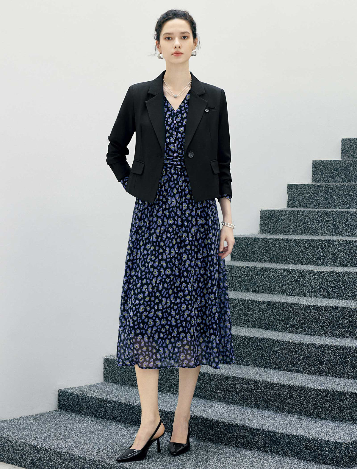 Notched Lapel Long Sleeve Blazer