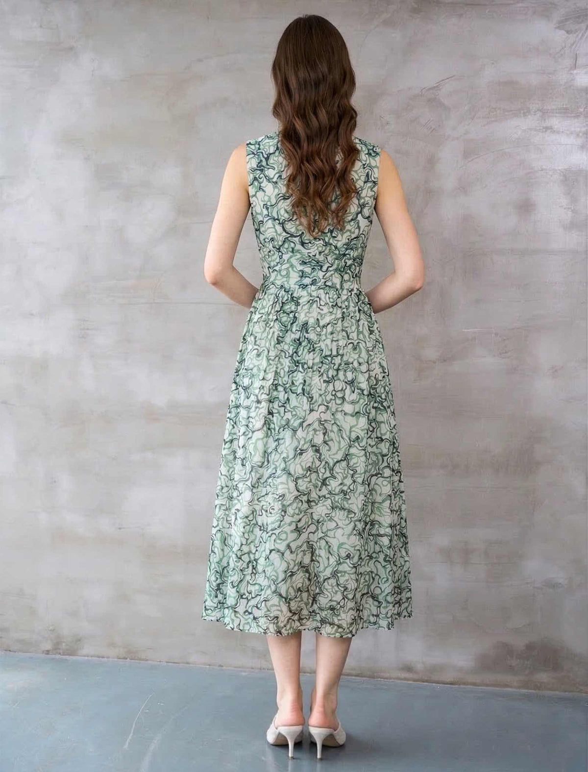 Sage Green Abstract Print Sleeveless Midi Dress