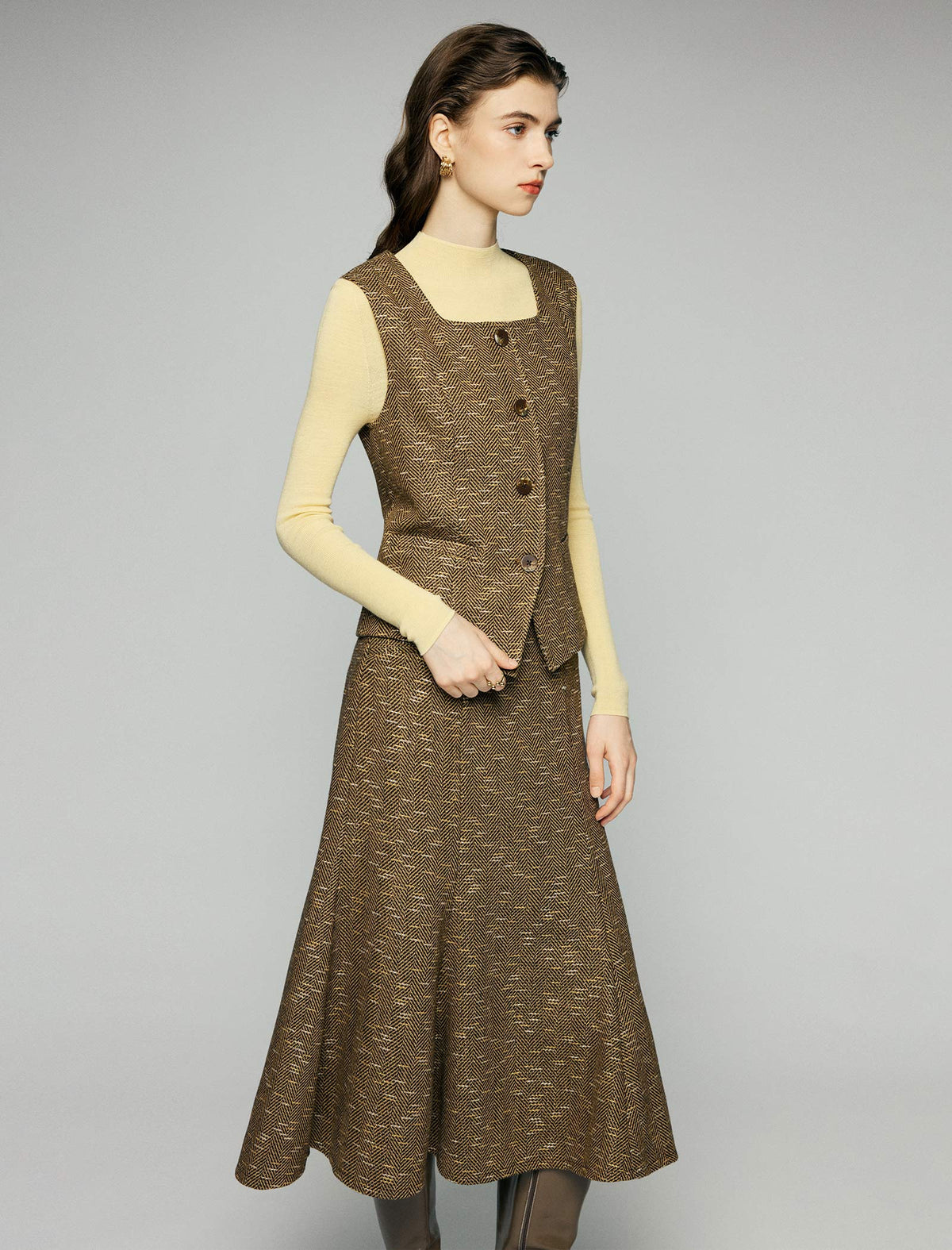 Wool Blend Square-Neck Button-Front Fitted Vest