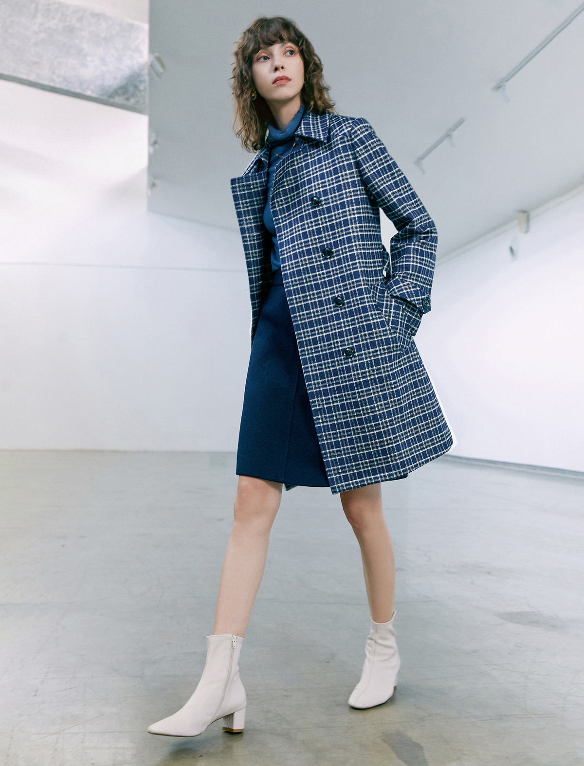Collared Double-Breasted Belted Relaxed Trench Coat