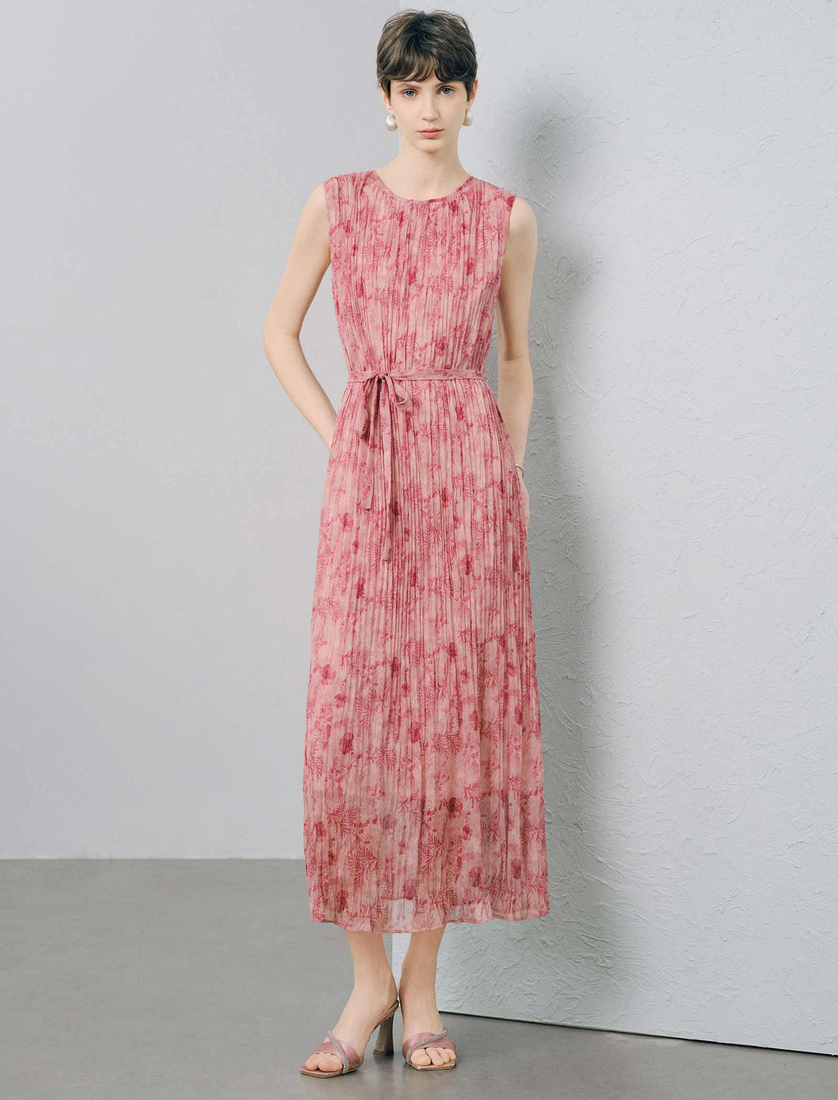 Blush Pink Floral Crinkle Sleeveless Midi Dress