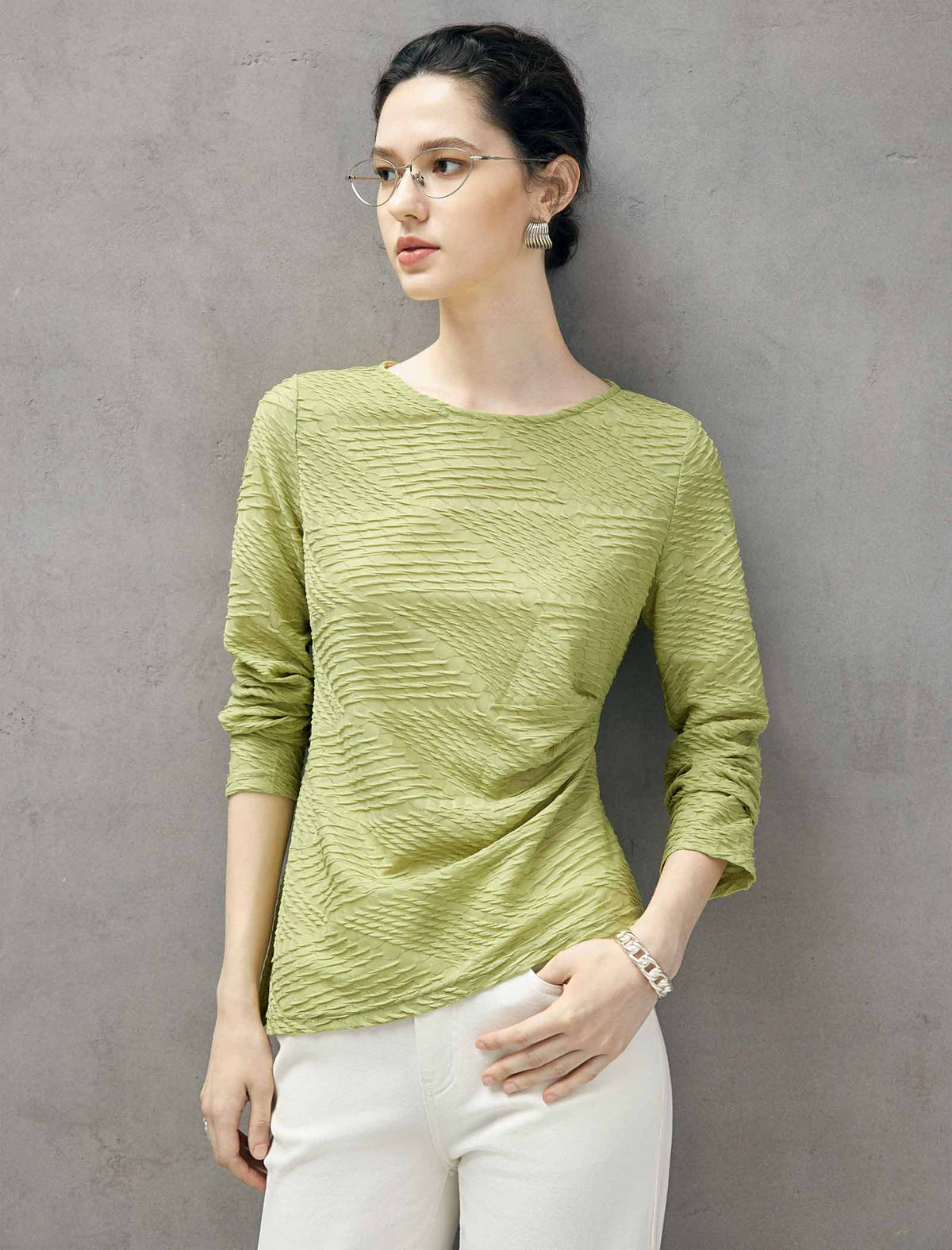 Textured Round Neck Long Sleeve Knit Top