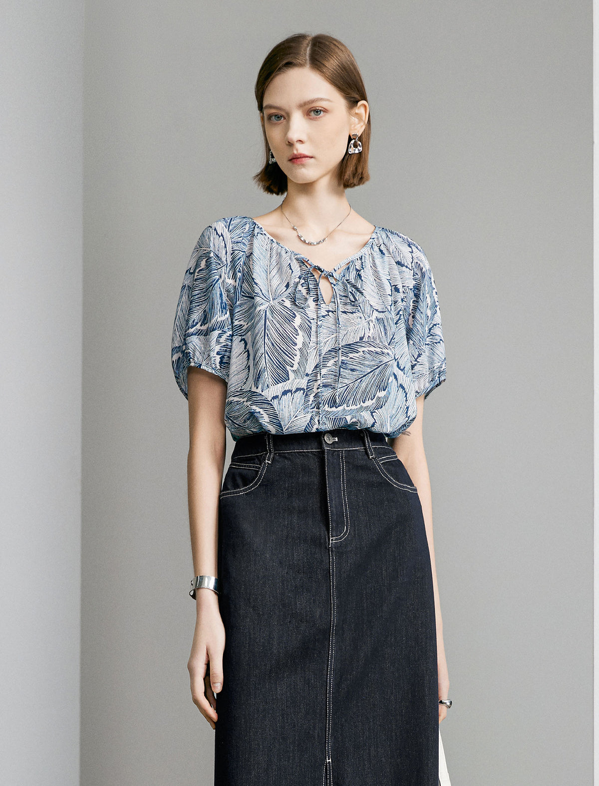 Leaf Print Tie Neck Puff Sleeve Top
