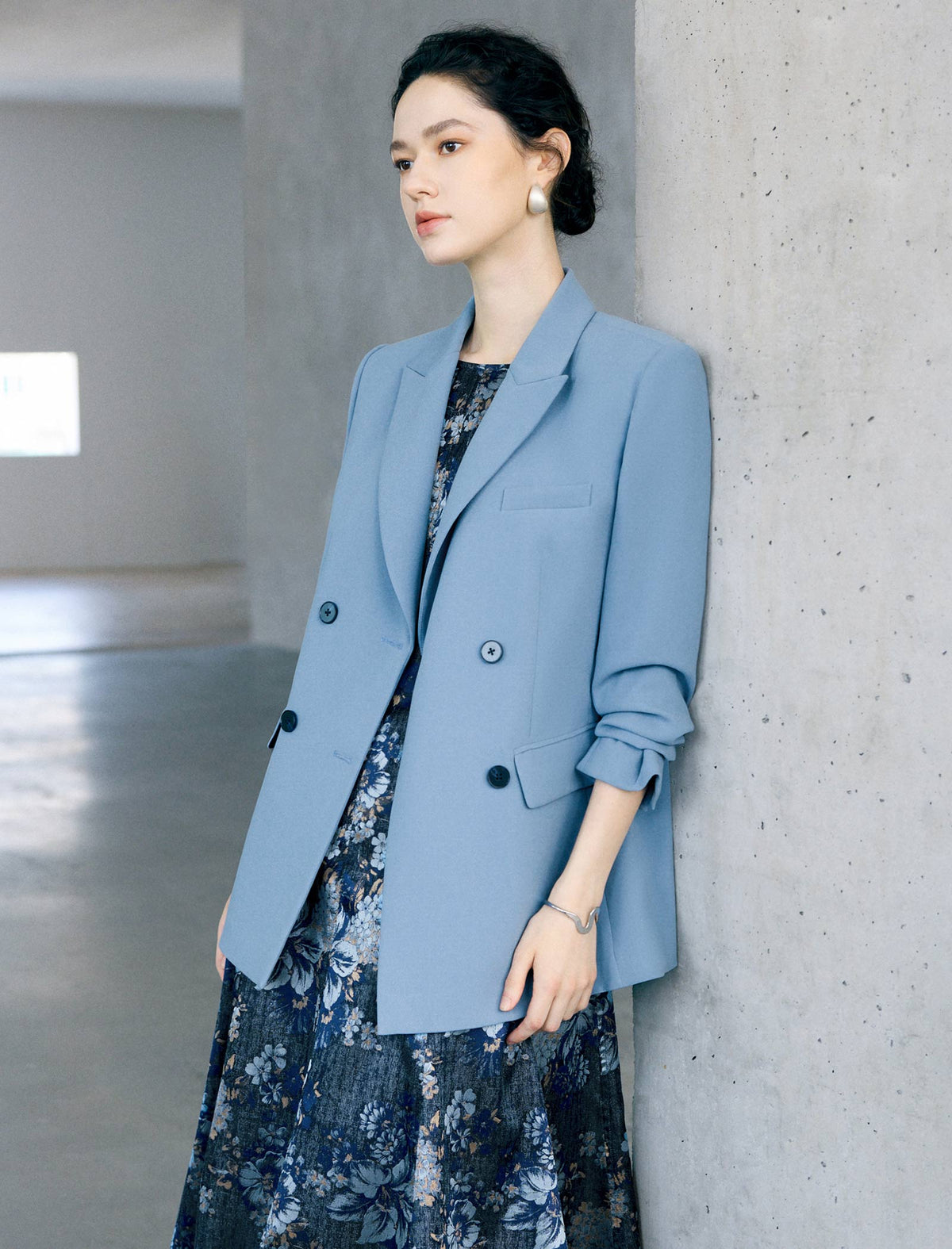 Notch Lapel Blazer in Double Breasted Long Sleeve